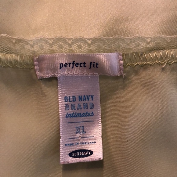 Perfect Fit Lime Sherbet Lace And Pin Tuck Details Camisole Size XL - Picture 8 of 9